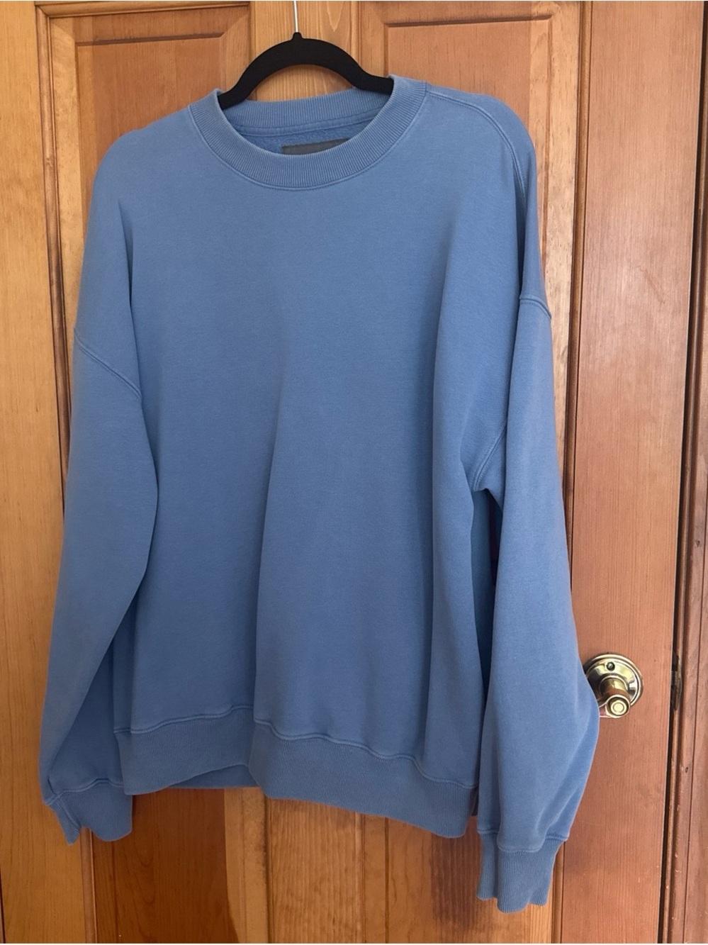 Abercrombie Men’s Essential Crew Crewneck Sweatshirt